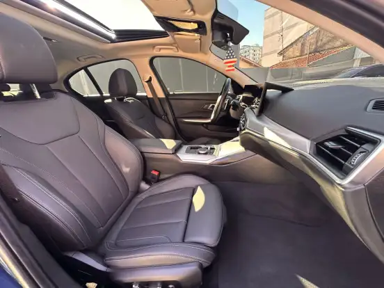BMW-320i-2024