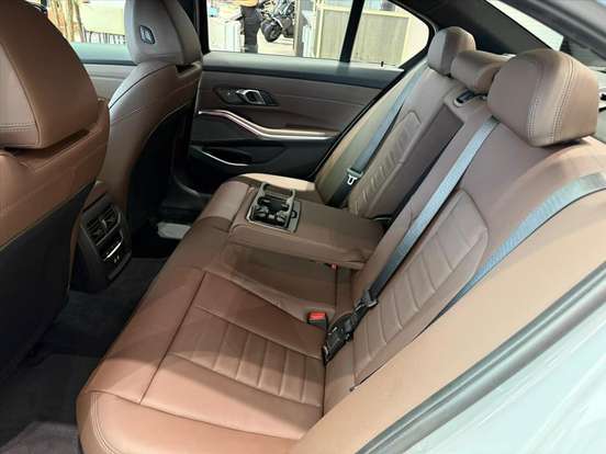 BMW-320i-2026
