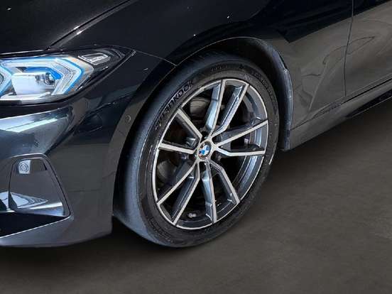 BMW-320i-2024