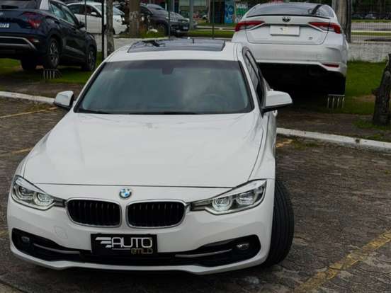 BMW-320i-2017