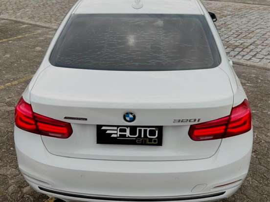 BMW-320i-2.0 SPORT 16V TURBO ACTIVE FLEX 4P AUTOMÁTICO BMW-320i-2017