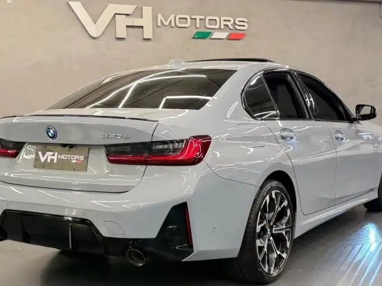 BMW-330e-2.0 16V TURBO HÍBRIDO M SPORT AUTOMÁTICO BMW-330e-2024