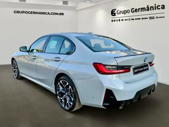 BMW-330e-2.0 16V TURBO HÍBRIDO M SPORT AUTOMÁTICO BMW-330e-2026