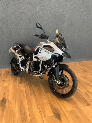 BMW-F 900 GS ADVENTURE-2024