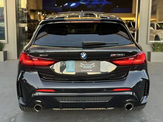 BMW-M 135i-2.0 16V TURBO GASOLINA XDRIVE DARK EDITION AUTOMÁTICO BMW-M 135i-2020