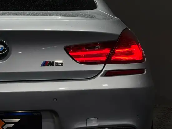 BMW-M6-4.4 GRAN COUPÉ V8 32V GASOLINA 4P AUTOMÁTICO BMW-M6-2014