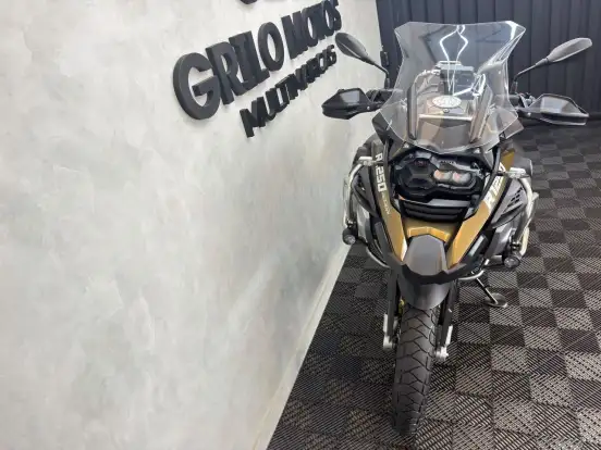 BMW-R 1250 GS ADVENTURE PREMIUM + EXCLUSIVE-2020