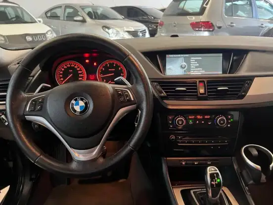 BMW-X1-2.0 16V TURBO ACTIVEFLEX SDRIVE20I 4P AUTOMÁTICO BMW-X1-2015