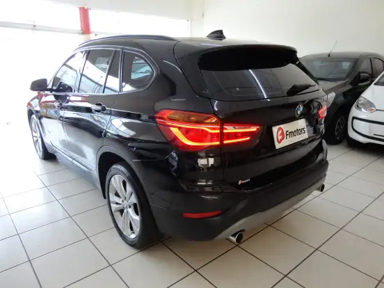 BMW-X1-2016