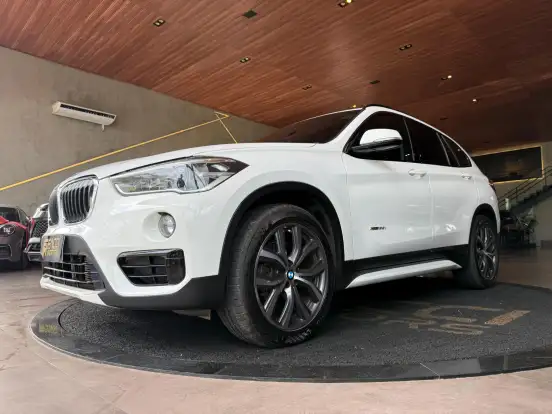 BMW-X1-2.0 16V TURBO ACTIVEFLEX XDRIVE25I SPORT 4P AUTOMÁTICO BMW-X1-2018