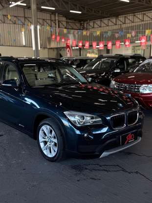 BMW-X1-2013