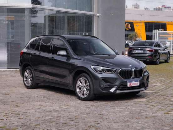 BMW-X1-2021