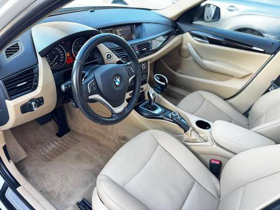 BMW-X1-2013