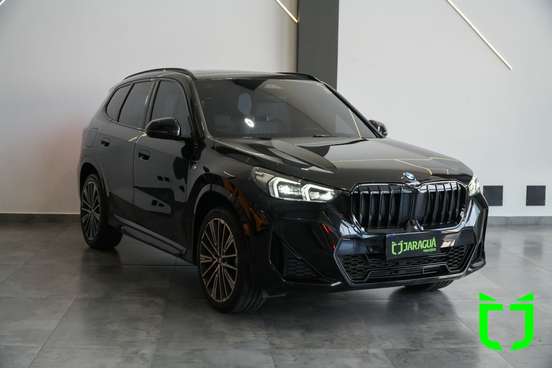 BMW-X1-2024