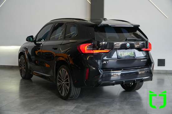 BMW-X1-2024