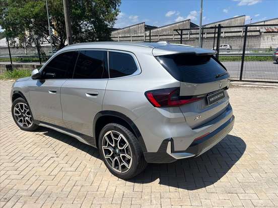 BMW-X1-2.0 16V TURBO GASOLINA SDRIVE20I X-LINE STEPTRONIC BMW-X1-2023