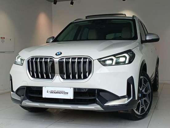 BMW-X1-2024