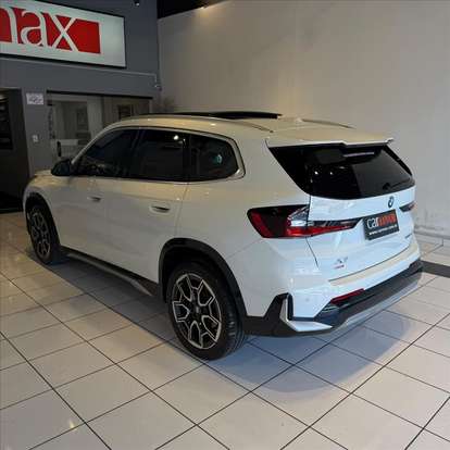 BMW-X1-2023