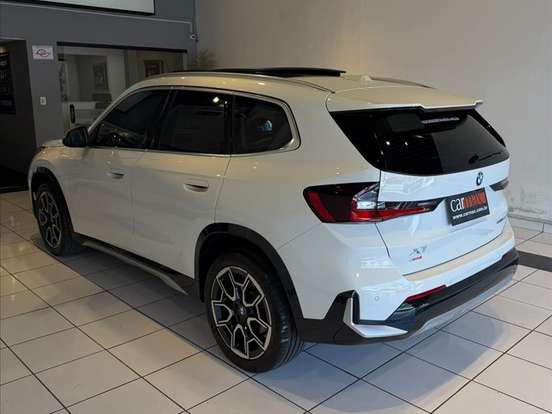BMW-X1-2.0 16V TURBO GASOLINA SDRIVE20I X-LINE STEPTRONIC BMW-X1-2023
