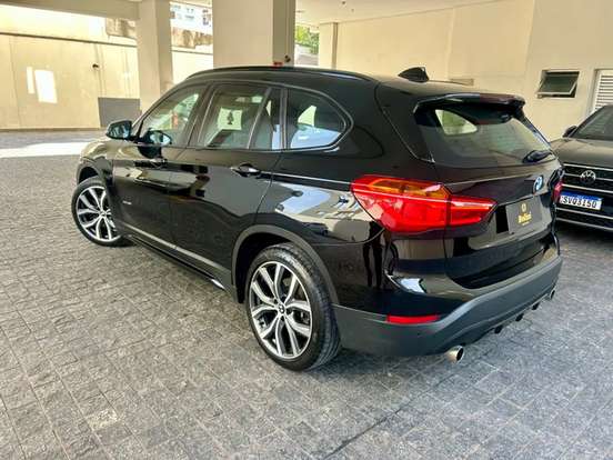 BMW-X1-2016