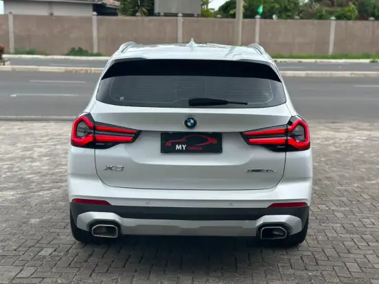 BMW-X3-2.0 16V HÍBRIDO X LINE XDRIVE30E STEPTRONIC BMW-X3-2023