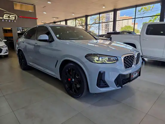 BMW-X4-2021