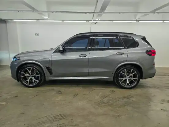 BMW-X5-2023