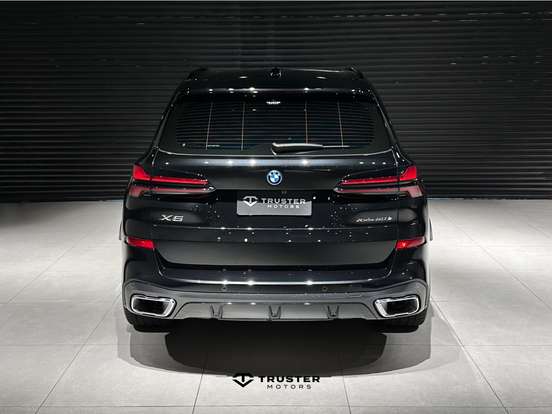 BMW-X5-2024