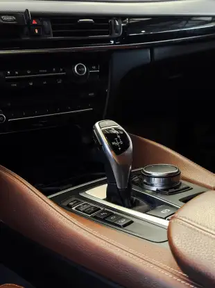 BMW-X6-2018