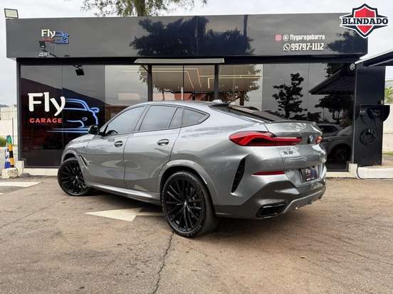 BMW-X6-2023