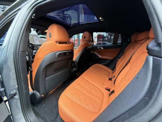 BMW-X6-2023