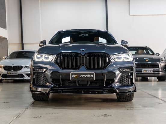 BMW-X6-2022