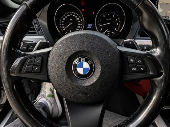 BMW-Z4-2.0 16V TURBO GASOLINA SDRIVE20I AUTOMÁTICO BMW-Z4-2013