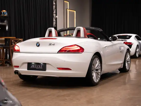 BMW-Z4-2.5 I6 GASOLINA SDRIVE23I AUTOMÁTICO BMW-Z4-2011