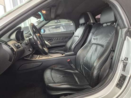 BMW-Z4-2003