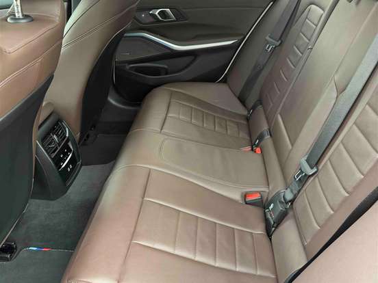 BMW-320i-2.0 16V TURBO FLEX M SPORT 10th ANNIVERSARY EDITION AUTOMÁTICO BMW-320i-2024