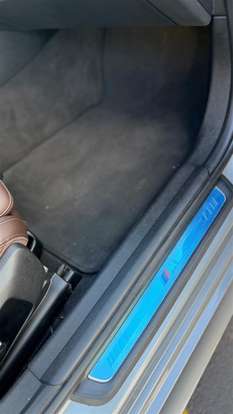 BMW-320i-2022