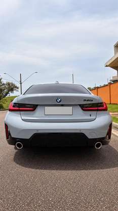 BMW-320i-2024