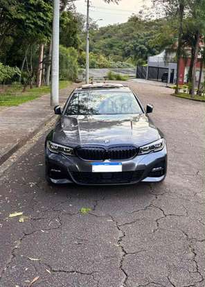 BMW-320i-2022