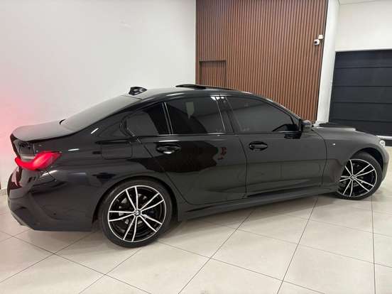 BMW-320i-2.0 16V TURBO GASOLINA M SPORT AUTOMÁTICO BMW-320i-2020