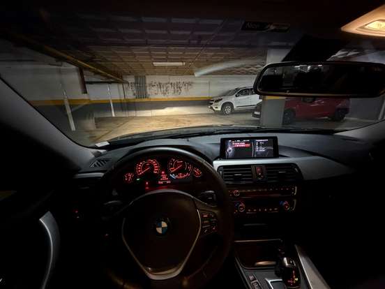 BMW-320i-2.0 SPORT GP 16V TURBO GASOLINA 4P AUTOMÁTICO BMW-320i-2013