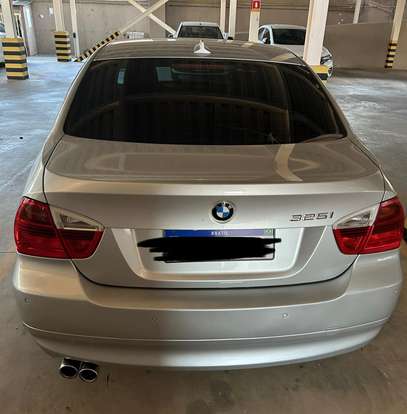BMW-325i-2008