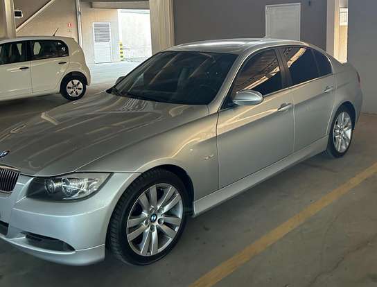 BMW-325i-2008