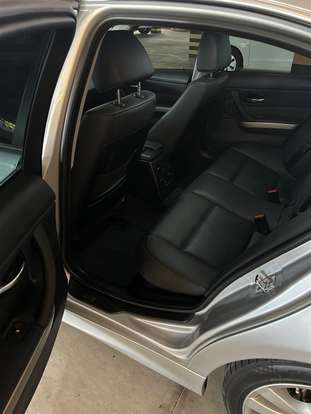 BMW-325i-2008