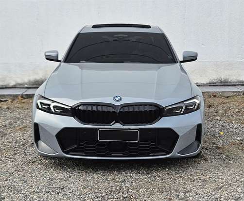 BMW-330e-2025