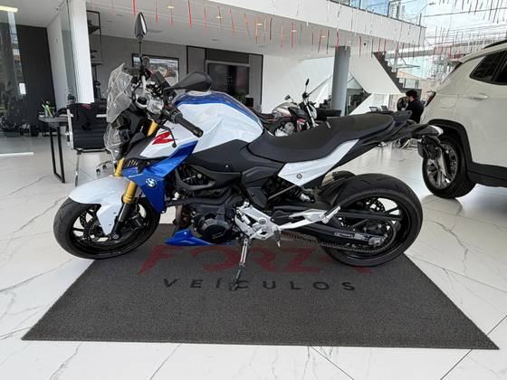 BMW F 900 R SPORT PLUS 