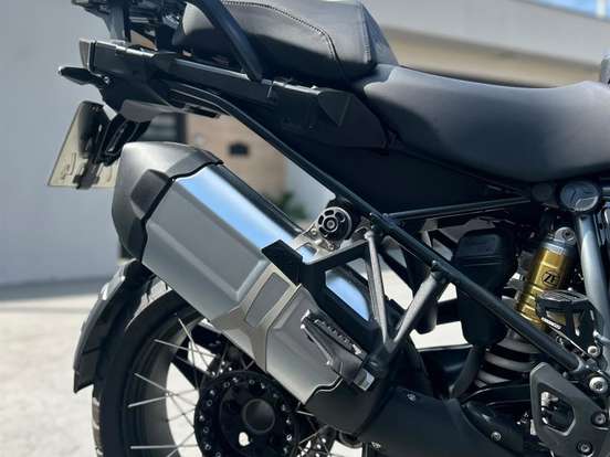 BMW-R 1250 GS PREMIUM TRIPLE BLACK BMW-R 1250 GS PREMIUM TRIPLE BLACK-2022