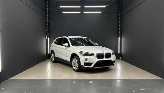 BMW-X1-2016