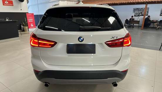 BMW-X1-2.0 16V TURBO ACTIVEFLEX SDRIVE20I 4P AUTOMÁTICO BMW-X1-2016