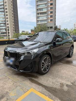 BMW-X1-2023